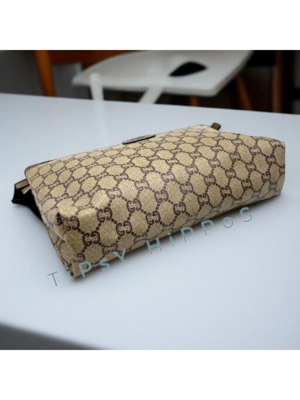 Rare Vintage Gucci Plus Monogram Clutch - Clean Fabric Interior - Picture 4 of 7